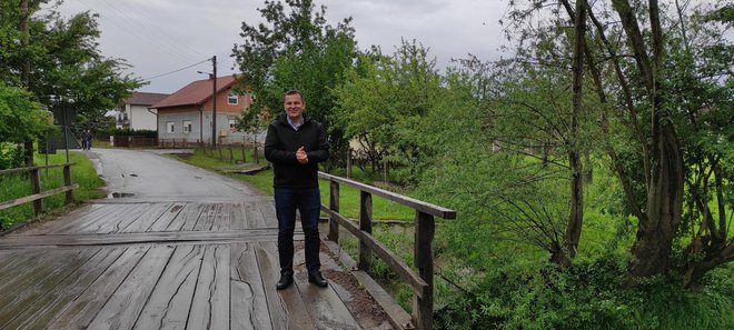 Dotrajali i preuski most u Lugu zamijenjen je novim/Foto: Martina Čapo