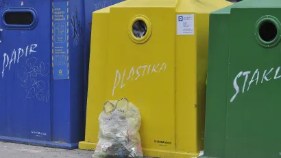Kontejneri za odvajanje različitih vrsta otpada/Foto: Cropix