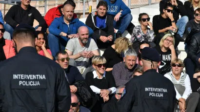 Policija će provjeravati ima li na tulumu više od 10 ljudi i nose li maske/Foto: Niksa Stipanicev/CROPIX