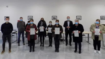 Gradonačelnik Garešnice sa ženama koje su sudjelovale u projektu Zaželi - Nikad nije kasno!/Foto: Krugoval Garešnica