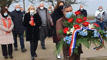 U Komletincima, nedaleko grada Otoka, danas je obilježena 29. obljetnica pogibije hrvatskih branitelja u Domovinskom ratu/Foto: BBŽ