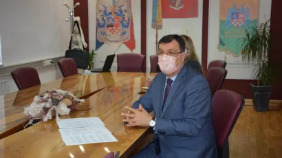 Župan Damir Bajs osjeća se dobro i zasad nema simptome zaraze koronavirusom / Foto: BBŽ