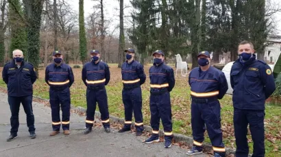 Pripadnici Civilne zaštite Grada Lipika prošli su edukaciju i osposobljavanje za provedbu nadzora epidemioloških mjera i odluka Nacionalnog Stožera/Foto: Compas.hr