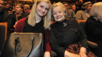 Selma Borić sa unukom na koncertu Željka bebeka u vatroslavu Lisinskom 2015. godine/Foto: Damir Krajač/CROPIX