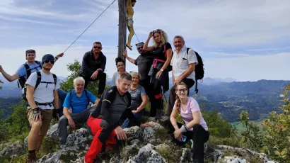 Planinarsko društvo Petrov vrh iz Daruvara na vrhu Velikih pećina /Foto:Planinarsko društvo Petrov vrh