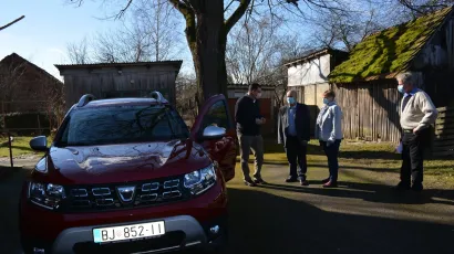 Nakon što je župan Damir Bajs prošli tjedan uručio ključeve novog auta članovima udruge iz Velikog Grđevca, danas je to isto učinio u Velikom Trojstvu/Foto:BBŽ
