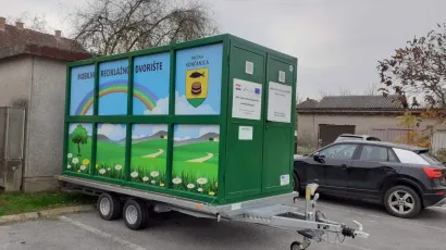 Mobilno reciklažno dvorište pokretna je jedinica namijenjena za odvojeno prikupljanje i skladištenje malih količina iskoristivih i drugih vrsta otpada koju koriste isključivo kućanstva/Foto: Darkom