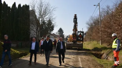 Modernizacija prometnice u mjestu Samarica, koju lokalno stanovništvo čeka već gotovo 50 godina, u završnoj je fazi/Foto:BBŽ