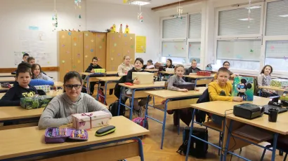 Učenici koji su dobili darove bili su oduševljeni i iznenađeni/Foto: Osnovna škola Vladimir Nazor Topusko