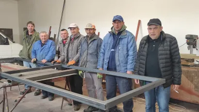 Zaposlenici velikogrđevačkog Komunalnog poduzeća, zajedno s direktorom Milanom Tšćanom (skroz desno)/Foto: Martina Čapo