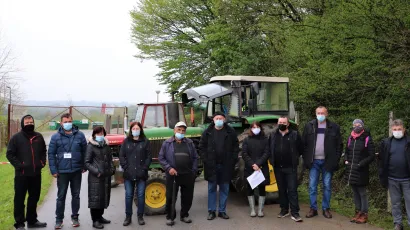 Mještani Gornjeg Daruvara s dva traktora su blokirali ulaz na odlagalište otpada Cerik/Foto: MojPortal.hr