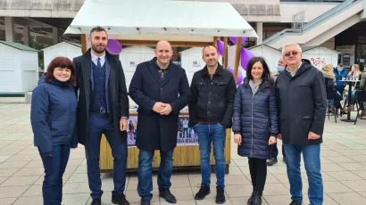 Vladimir Bilek i članovima njegove nezavisne liste u petak će dijeliti jagode i prikupljati donacije za daruvarsku udrugu Korak dalje /Foto: Vladimir Bilek