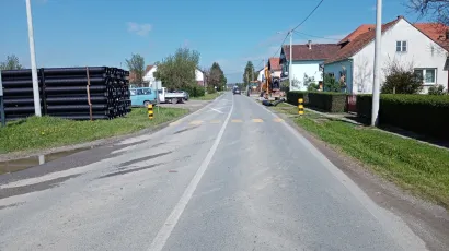 Po završetku radova glavna prometnica trebala bi biti proširena/ Foto: Deni Marčinković