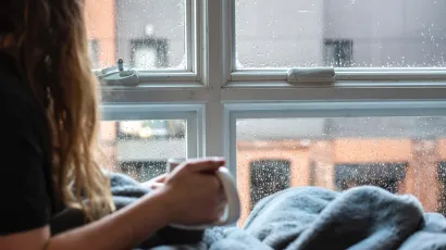 Ludi svakodnevni ritam kojim živimo odavno nas je pretvorio u ‘robove’ koji moraju trpiti u suludoj utrci za što većim materijalnim dobrima/Foto: Unsplash