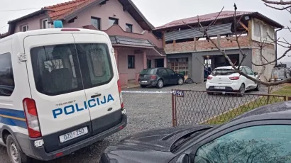 Policijski očevid u obiteljskoj kući u kojoj su dva brata teško stradala, a jedan od njih je, nažalost, preminuo/Foto:Deni Marčinković