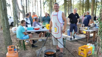 Natjecanje u kuhanju gulaša svi su ozbiljno shvatili/Foto: Marina Kamber