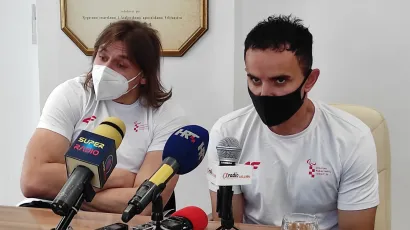 Deni Černi i trener Boris Kljajić odličan su tim, što se vidi i po brojnim osvojenim medaljama/Foto: Martina Čapo