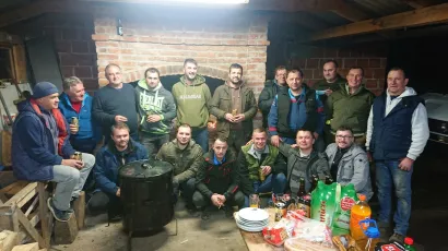 Obrtnici Pakraca i Lipika nakon akcije obnove kuća u taborištu/Foto: Mario Barać