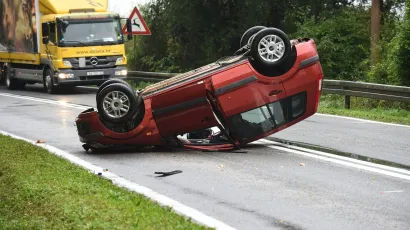 Na vozilu je nastala znatna materijalna šteta/ Foto: Robert Fajt/CROPIX (ilustracija)
