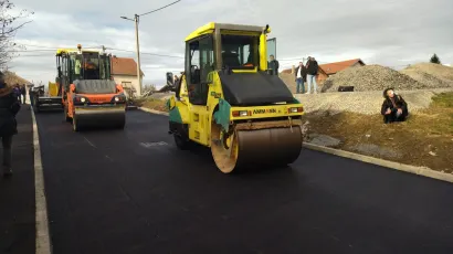 Završni radovi u Ulici Put žrtvama u Lugu/ Foto: Deni Marčinković