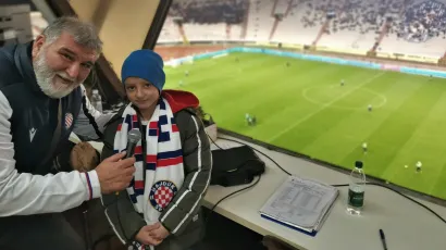 Sa službenim spikerom na poljudskoj ljepotici/Foto: Ivan Pušćenik
