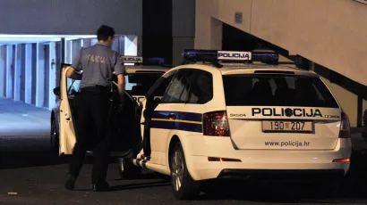 Policajci su u stan ušli s nalogom za pretres/ Foto: Damir Krajač/CROPIX (ilustracija)