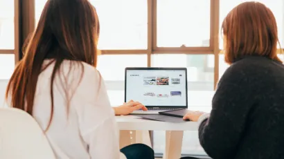 Žena je stolara našla preko društvenih mreža/Foto: Unsplash