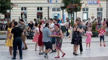 Rasplesani građani na Rockabilly festivalu u Daruvaru/Foto: Predrag Uskoković