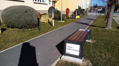 Nabavku pametne klupe inicirala je Općina Veliko Trojstvo/Foto: OŠ Veliko Trojstvo