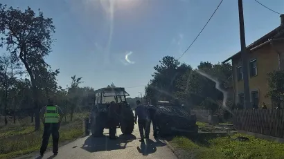 Automobil je završio na krovu/Foto: Čitatelj/Compas.hr