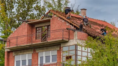Iz grada pozivaju građane da se jave Komunalijama Čazma za odvoz otpada nastalog prilikom sanacija štete/ Foto: D. Kirin