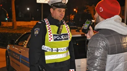 Daruvarski policajci ovog vikenda pojačano će kontrolirati promet/ Foto: Josko Supic/CROPIX
