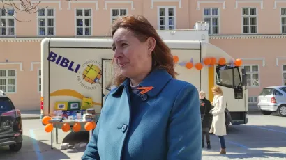 Ravnateljica Narodne knjižnice "Petar Preradović", Vjeruška Štivić, zahvalna je na vrijednoj donaciji/Footo: Martina Čapo