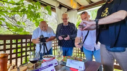 Više od 20 gastro novinara iz nekoliko država došlo je u Daruvar uvjeriti se u kvalitetnu gastro ponudu daeuvarskih ugostiteljskih objekata/Foto: Nikica Puhalo/MojPortal.hr