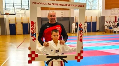 Petar Daskijević i njegov ponosni otac/Foto: Privatni album