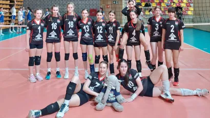 Kadetkinje daruvarskog odbojkaškog kluba, sastav U-13 na turniru u Zagrebu/ Foto: OK Daruvar