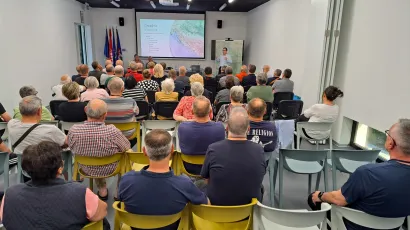 Svi su sa zanimanjem slušali predavanje daruvarskog povjesničara i kustosa Zavičajnog muzeja Lea Žukine/Foto: Veteranski centar Daruvar