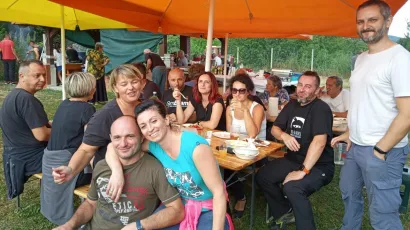 Zajednička fotografija Marija, supruge i ostatka vesele ekipe/Foto: Mario Cantoni