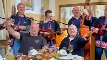 Miki i Stole pjevaju novi hit/Foto: Screenshot