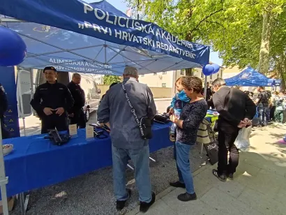 Duženje s građanima održano je u središnjem bjelovarskom parku/Foto: Slavica Trgovac Martan