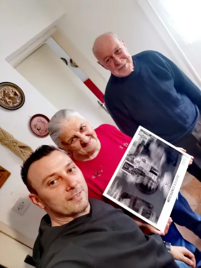 Autor fotografije sa svojim ''modelima''/Foto: Zoran Dedić