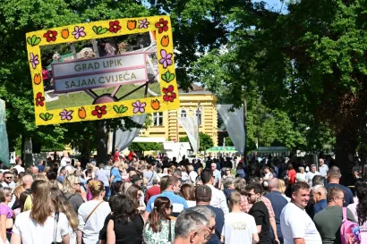 Na sajam je stiglo mnoštvo posjetitelja/Foto: Compas