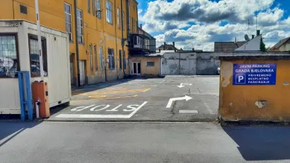 Parkiralište u ulici dr. Ante Starčevića u BJelovaru/Foto: Komunalac d.o.o.o
