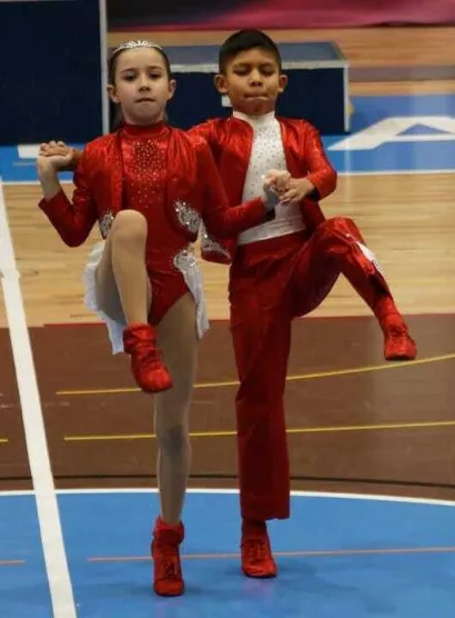 Ples koji vole i veliki i maleni/Foto: Privatni album