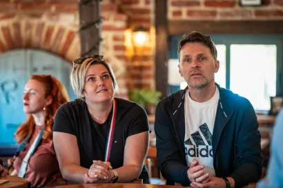 Martina Čulo Dončević iz TZ grada Čazme i Marcel Medak, direktor TZ BBŽ, bili su pratnja popularnom blogeru/Foto: Stipe Boščić