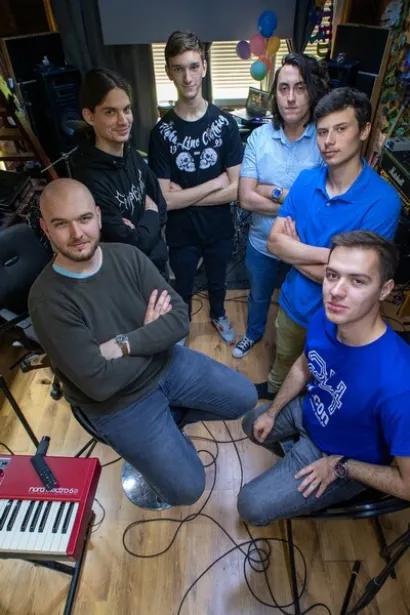 Bend u radnoj atmosferi/Foto: Mate Pušić