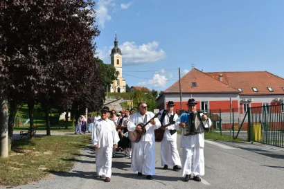 Velik broj članova KUD-a uključio se u sasvim novu manifestaciju/Foto:Tomislav Fleković