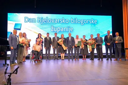Dobitnici javnih priznanja/Foto: BBŽ