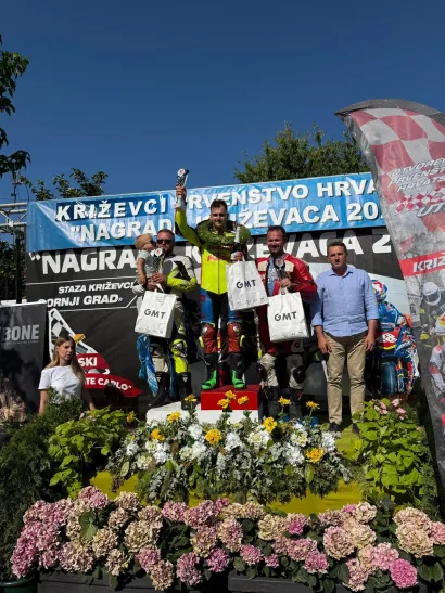 Na pobjedničkom postolju već nakon prve utrke/Foto: Privatni album