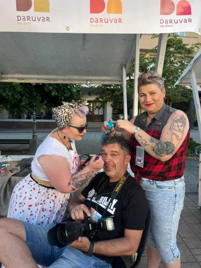 Andy i Kiki uređuju Zeca/Foto: Privatni album